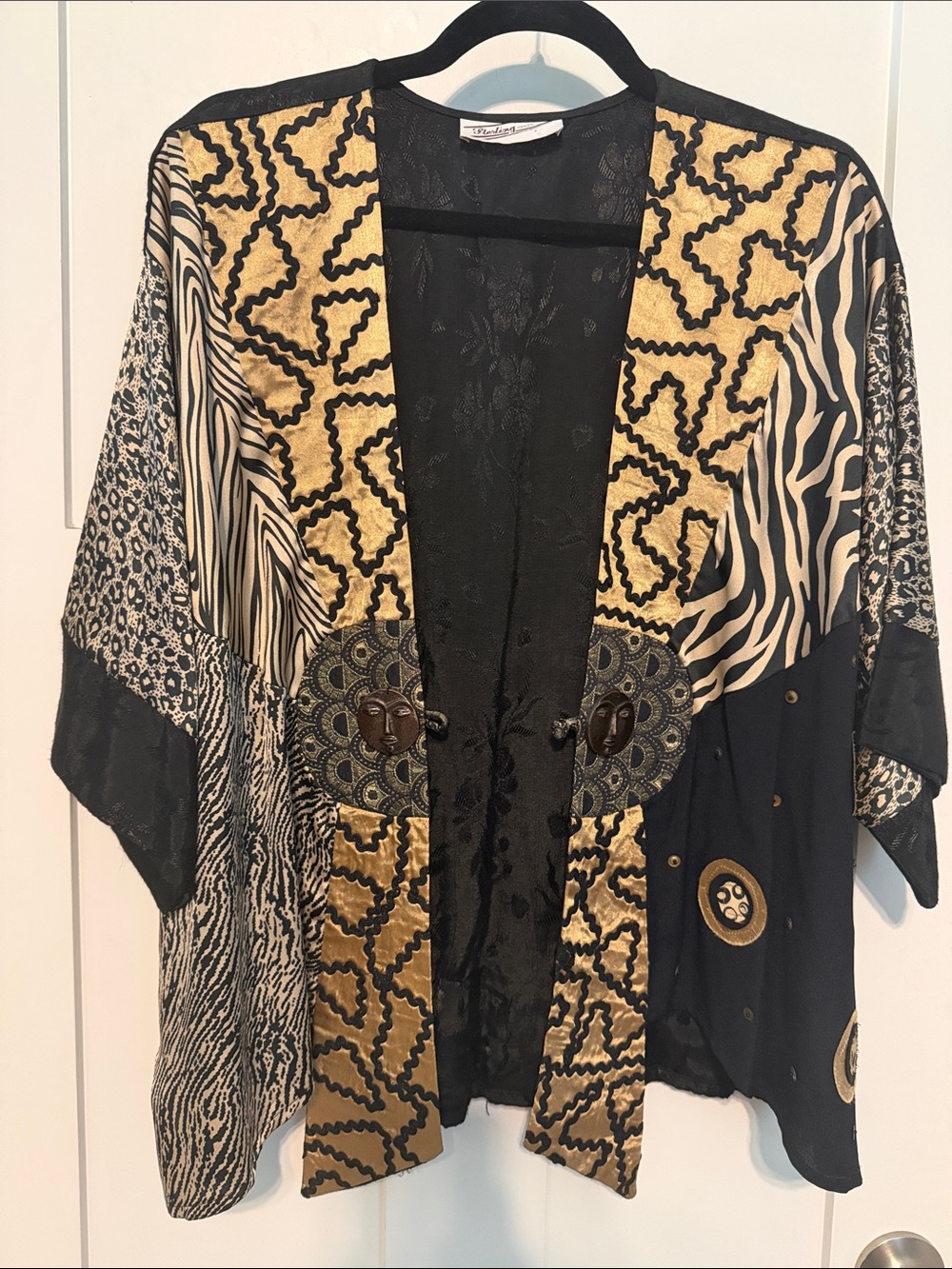 Vintage Sterling Styles Black & Gold Patterned Women's Kimono Cropped